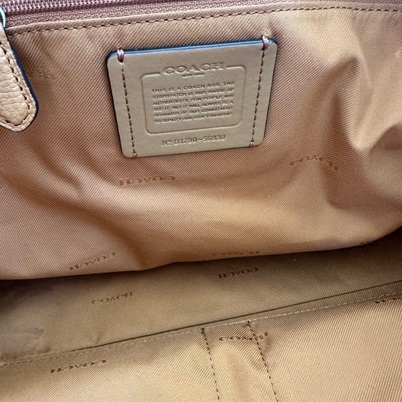 Coach Chain Tote - Picture 5 of 5